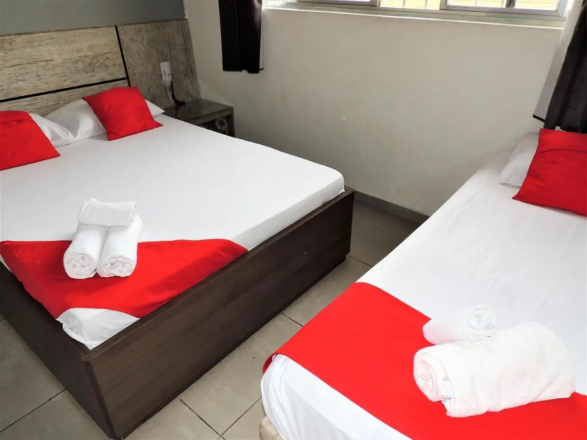 Hotel Vila Prudente, São Paulo, próximo Museu Ipiranga 3*,  Brasil